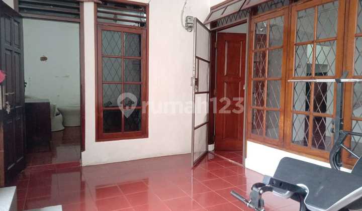 Rumah Second Untuk Investasi dekat Pondok Indah Mall  1