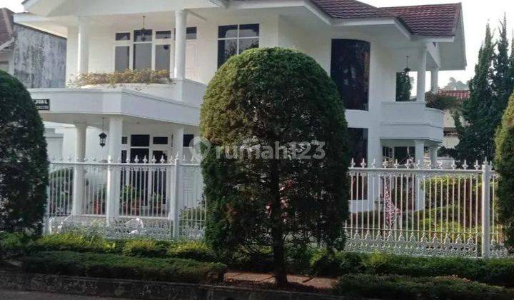 Rumah Villa Hook  Kondisi Bagus Setiabudi Bandung Utara 1