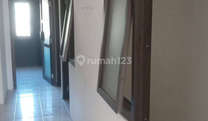 Murah, Cocok Untuk Investasi Dan Usaha, Rumah Banyak Kamar di Mainroad Cigadung