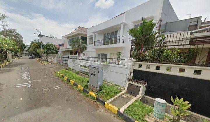 Dijual Via Lelang Rumah Murah di Komplek Intercon Kebon Jeruk 2