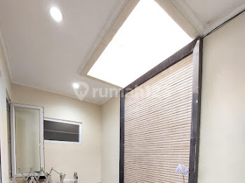 Dijual Rumah di Sektor 7C Gading serpong 2