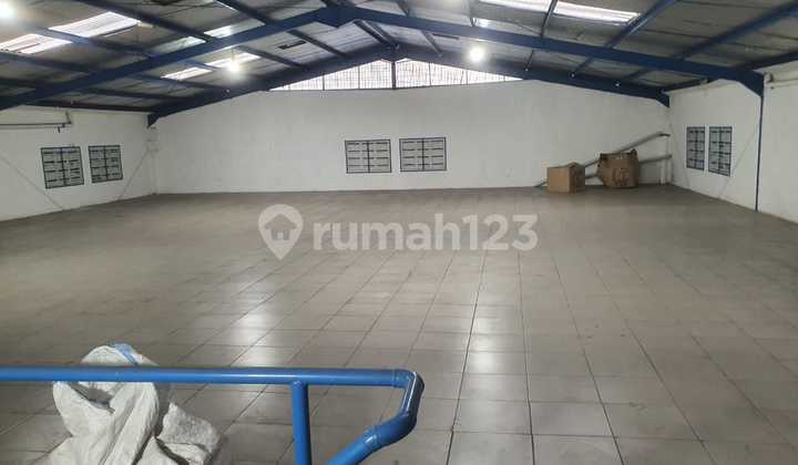 Dijual cepat gudang di pinggir jalan kawasan cimone Tangerang 2