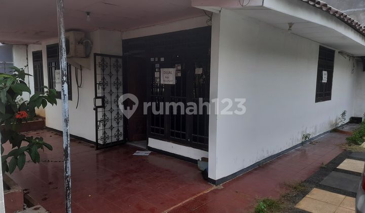 For sale, move-in ready house in Krama Yudha Cisalak complex, Depok.