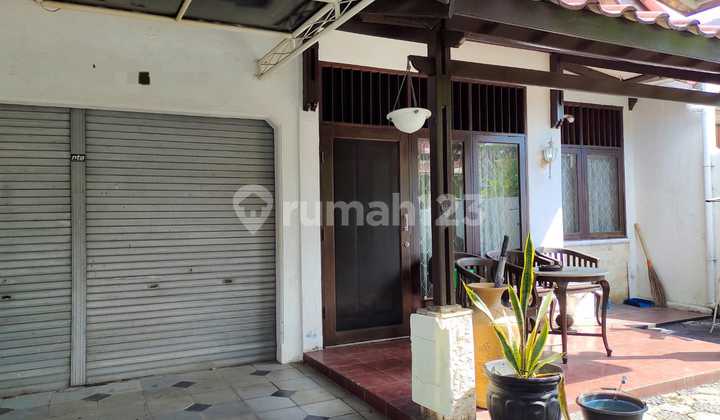 For sale, ready-to-occupy house in Cemara cluster, Banjar Wijaya. 2