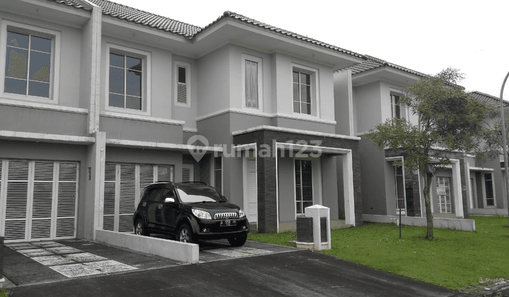 Rumah di Suvarna Padi Golf Estate, Cluster Puri Ayu. 1