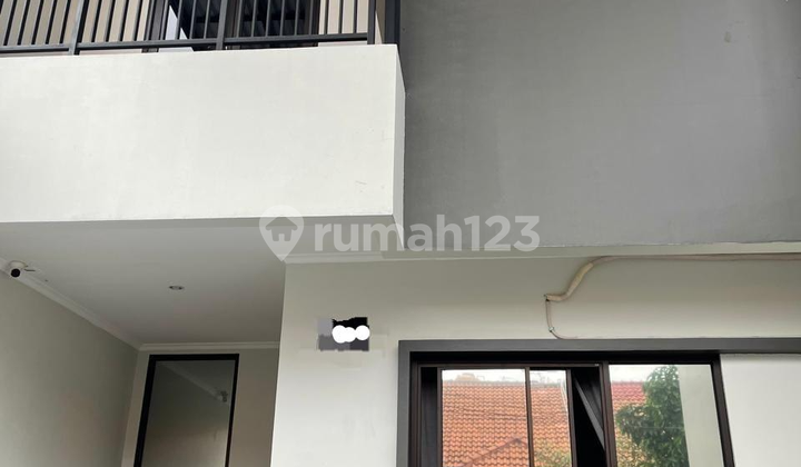 Dijual cepat rumah mewah di perum metro permata karang tengah