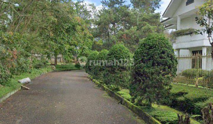 Rumah Villa Hook Kondisi Bagus Setiabudi Bandung Utara  2