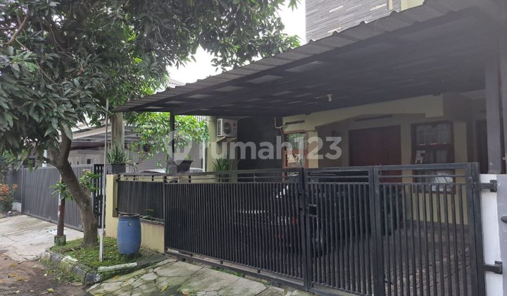 Dijual Rumah Bagus Di Komplek Adipura dekat Sumarecon Bandung Dijual Rumah Bagus Di Komplek Adipura dekat Sumarecon Bandung