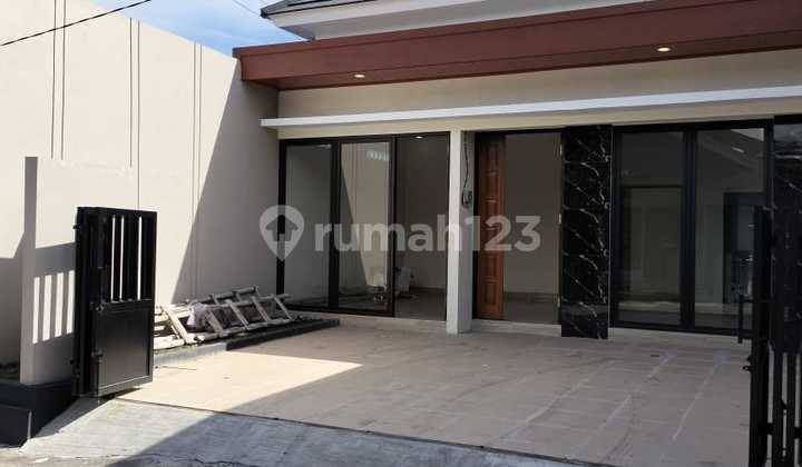 Affordable Ready-to-Occupy House with SHM 2