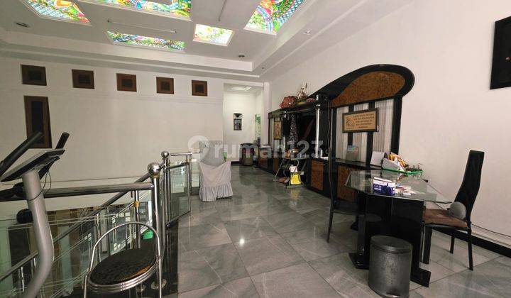 Dijual Rumah Tinggal 2 Lantai Semi Furnished di Jl. Kartini, Cirebon 1