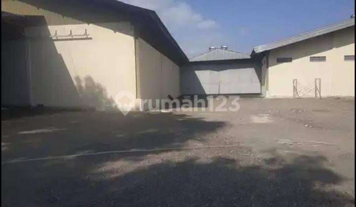 For Sale and Rent Nice Ready-to-Use Warehouse in Plered, Cirebon For Sale and Rent Nice Ready-to-Use Warehouse in Plered, Cirebon