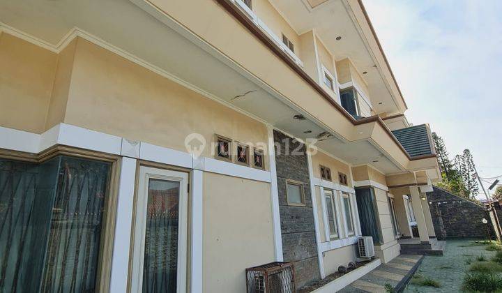 Rumah 2 Lantai Semi Furnished di Tuparev, Cirebon 1