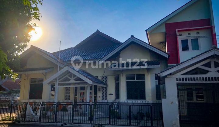 Dijual Rumah dan Kost 18 Kamar di Pusat Kota Cirebon Dijual Rumah dan Kost 18 Kamar di Pusat Kota Cirebon