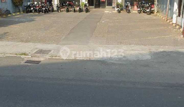 FOR RENT SHOPHOUSE - Mantrijeron, Yogyakarta, Special Region of Yogyakarta FOR RENT SHOPHOUSE - Mantrijeron, Yogyakarta, Special Region of Yogyakarta