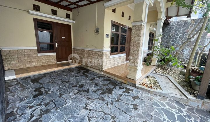 Disewakan Rumah Jalan Kaliurang Km 10 Disewakan Rumah Jalan Kaliurang Km 10