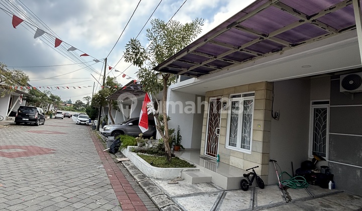 Rumah 1 1/2 Lantai Dalam Perumahan One Gate Dekat Uii 2