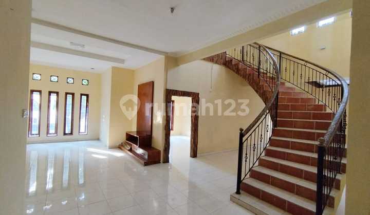 Elegant House for Sale - Jl. Magelang No.km.16, Kemloko, Margorejo, Tempel Sub-District, Sleman Regency, Special Region of Yogyakarta Elegant House for Sale - Jl. Magelang No.km.16, Kemloko, Margorejo, Tempel Sub-District, Sleman Regency, Special Region of Yogyakarta