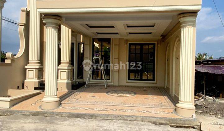 Rumah Klasik Mewah Pertama Dalam Perumahan Dekat  Kampus Ternama 1