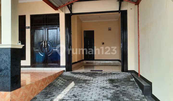 Disewakan rumah - Jl Raya Krajan No. 37 Krajan Wedomartani Ngemplak Sleman 2