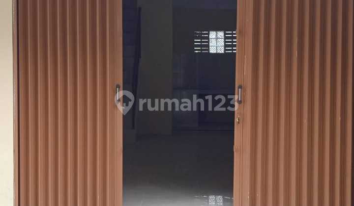 For Rent 2-Story Kiosk - Football Street No 136