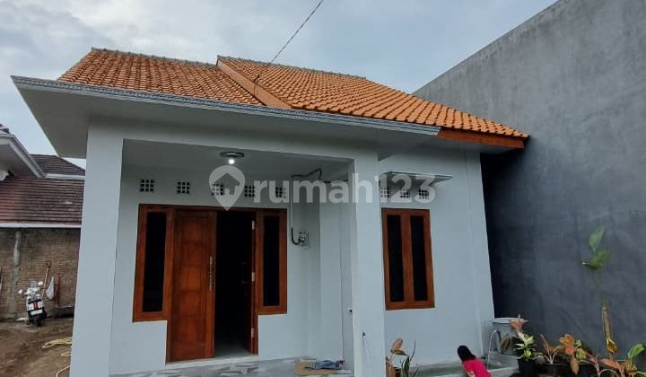 Disewakan Rumah - Jalan Kaliurang Km 12 Disewakan Rumah - Jalan Kaliurang Km 12
