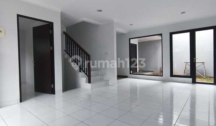 Rumah Baru Premium Sangat Bagus di Summarecon Bandung 2