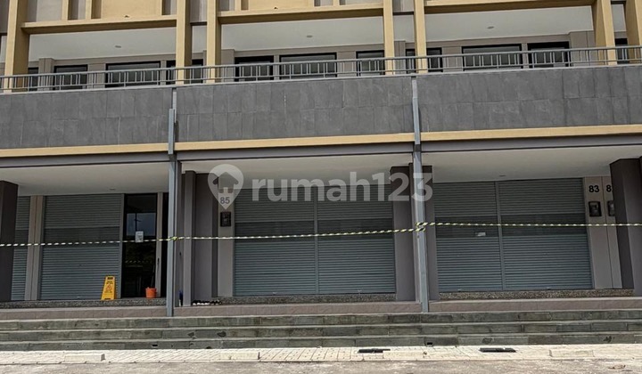 Ruko Pancatengah Masih Baru Siap Pakai di Kota Baru Parahyangan