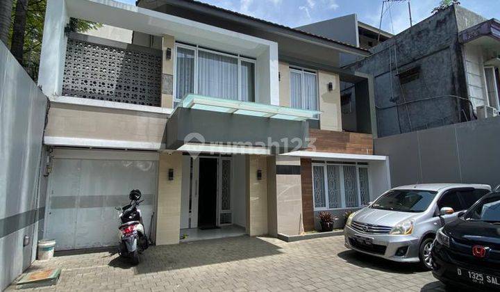 Rumah Baru Modern Minimalis Lokasi Mainroad Ciumbuleuit, Bandung 1