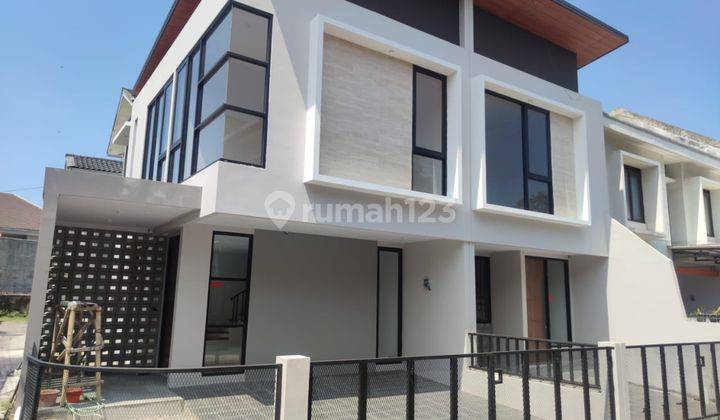 Rumah Baru Minimalis lokasi Bandung kota Komplek Leuwisari 1