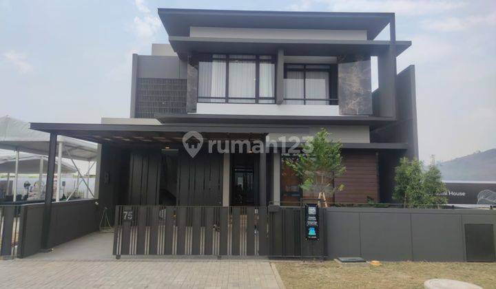 Rumah Mewah 2 Lantai Tatar Nilapadmi di Kota Baru Parahyangan 1