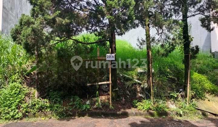 Cheapest ready-to-build land plots in Setra Duta, Bandung.