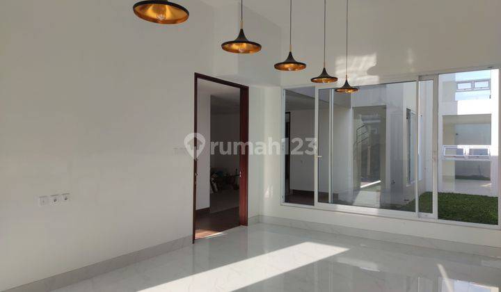 Rumah baru minimalis view city terbaik di Setiabudi Regency 2