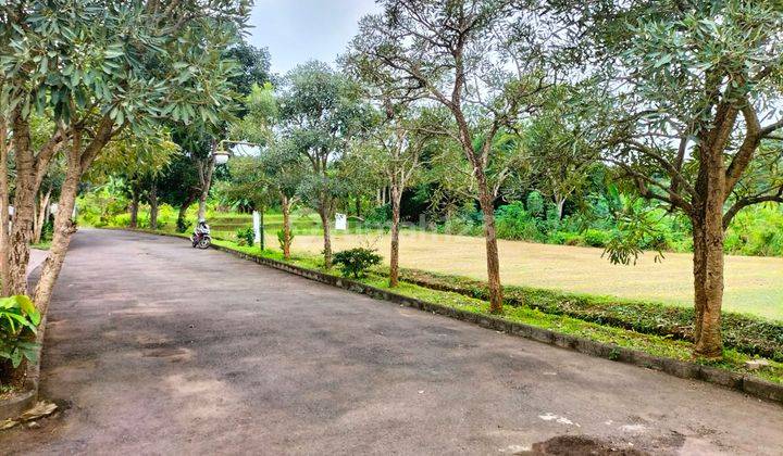 Kavling siap bangun view golf di Resor Dago Pakar, Bandung 2