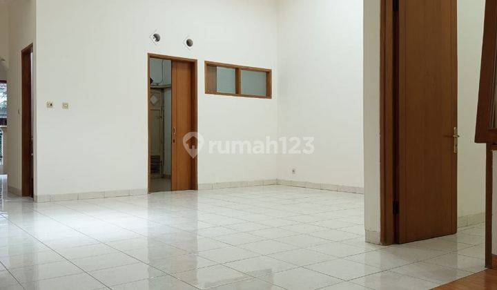 Rumah harga bawah pasar siap huni di Taman Kopo Indah 3, Bandung 1