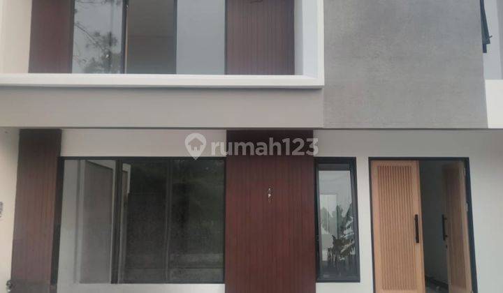 Rumah sangat baru modern Minimalis di Setiabudi Regency, Bandung 1