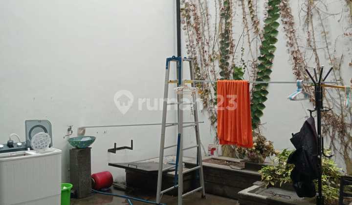 Rumah eksklusif bagus di Puri Syailendra Surya Sumantri, Bandung 2