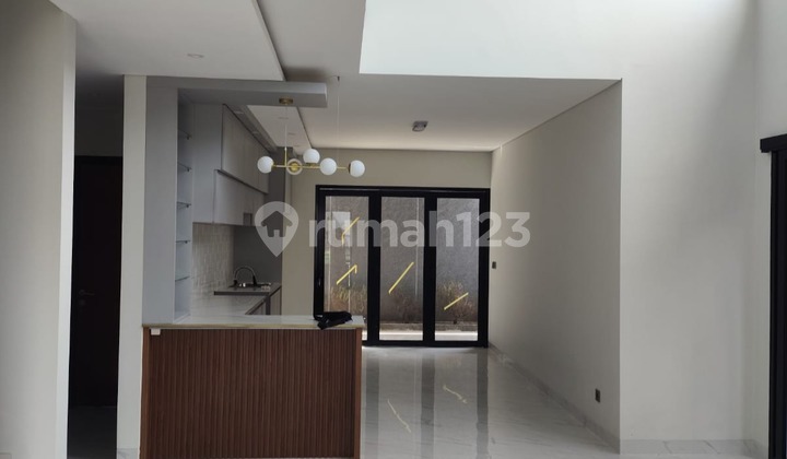 Cool new modern minimalist house in Setiabudi Regency, Bandung. 2