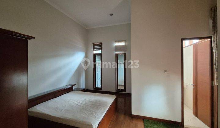 Rumah Furnished Siap Huni Sangat Rapih Di Cipaku, Bandung 2