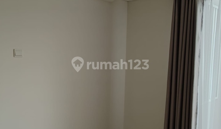 Apartemen 2 BR murah belom pernah dihuni di Landmark Residence 2