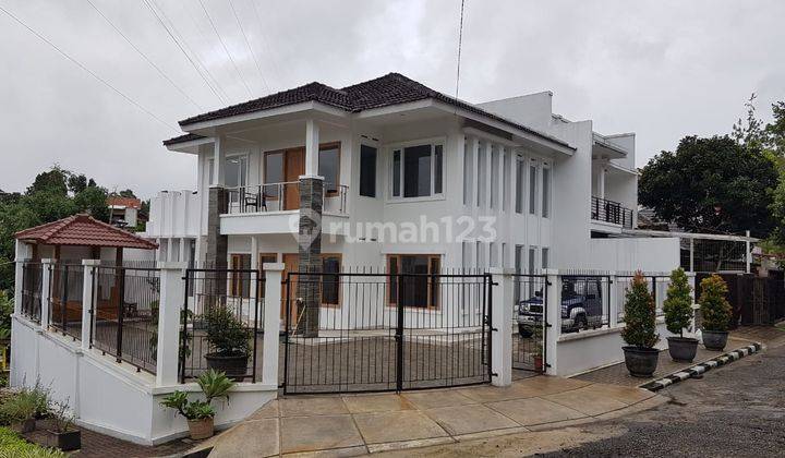 Rumah nyaman dan terawat siap huni di Setiabudi Regency Bandung 1