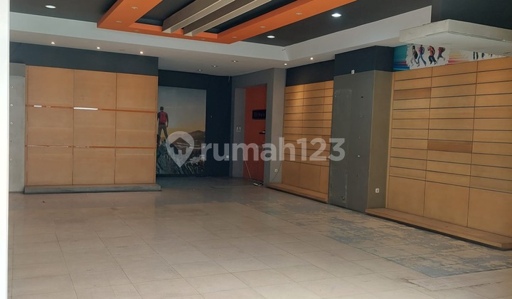 Ruang Usaha Sangat Bagus Kualitas Premium di Pusat Kota Bandung Ruang Usaha Sangat Bagus Kualitas Premium di Pusat Kota Bandung
