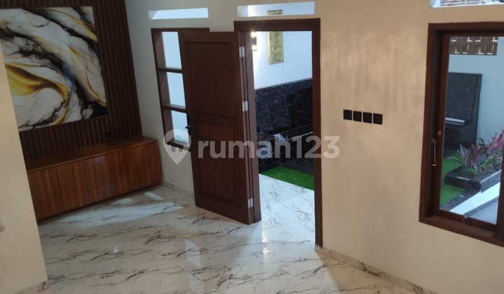 Rumah baru Konsep Modern minimalis di Kopo Permai, Bandung