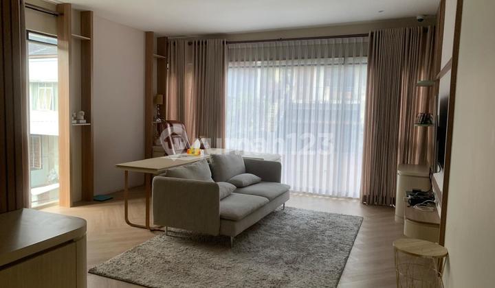 Rumah rapih dan bagus modern minimalis di Pondok Hijau, Bandung Rumah rapih dan bagus modern minimalis di Pondok Hijau, Bandung