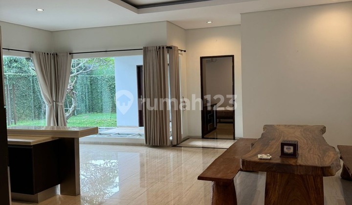 Rumah mewah siap huni di Tatar Larangtapa, Kota Baru Parahyangan