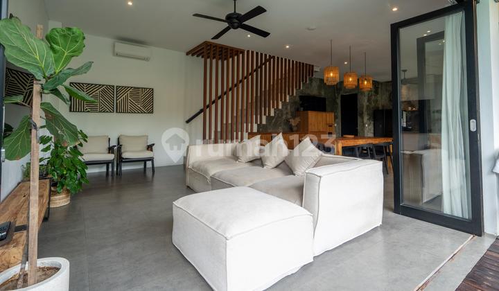 Rumah Villa Keren dan Modern di daerah Kayu Tulang Canggu, Bali Rumah Villa Keren dan Modern di daerah Kayu Tulang Canggu, Bali