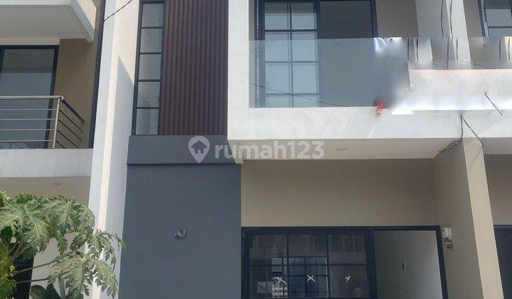 Rumah Baru Minimalis 2 Lantai di Sayap Kota Baru Parahyangan 1