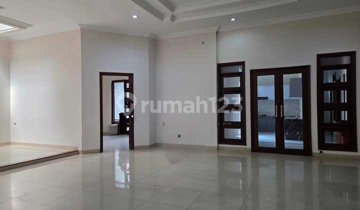 Rumah eksclusif 1 lantai siap huni di Singgasana Pradana, Bandung 2