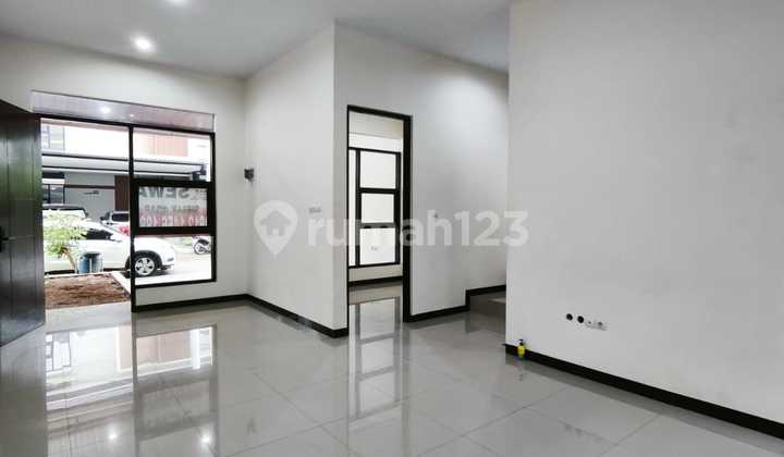 Rumah Minimalis 2 Lantai Sangat Siap Huni di Taman Kopo Indah V Rumah Minimalis 2 Lantai Sangat Siap Huni di Taman Kopo Indah V