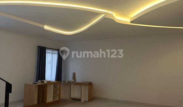 Rumah baru keren modern minimalis di Taman Kopo Indah, Bandung 2