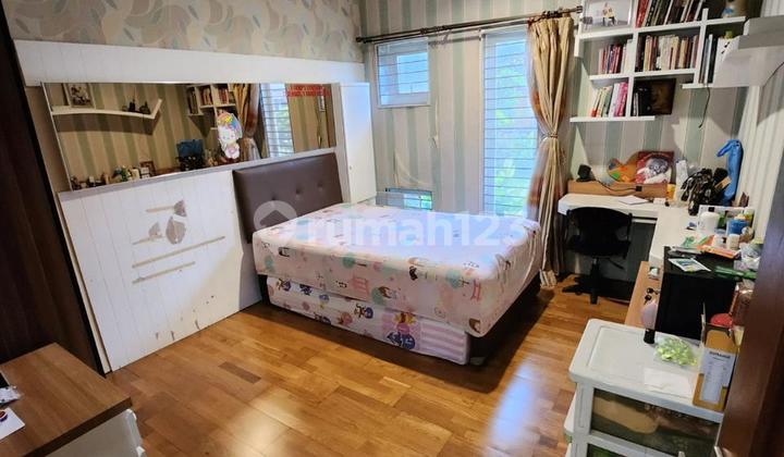 Rumah eksclusif modern minimalis di Singgasana Pradana, Bandung 2